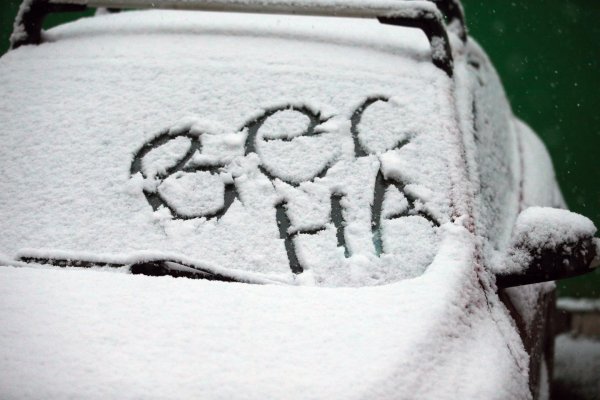 Снег в марте