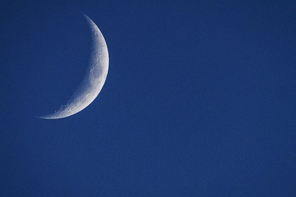 Планеты и месяцы