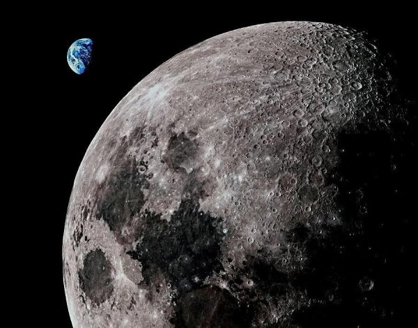 Снимки темной стороны Луны