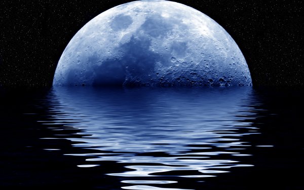 Отражение Луны в воде