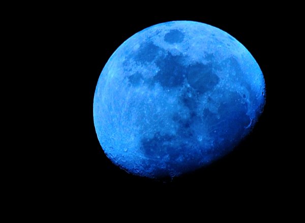 Голубая Луна голубая