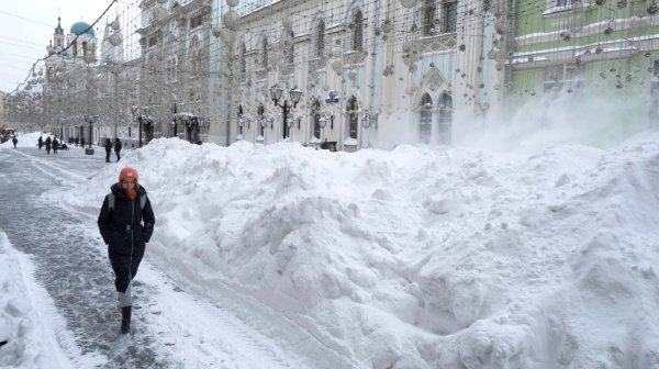 Сильный снегопад в Москве 2021
