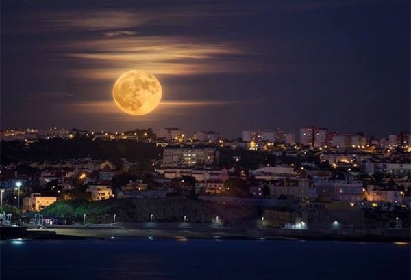 Суперлуние Буэнос-Айрес