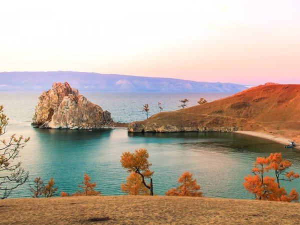 Остров Ольхон на Байкале осень