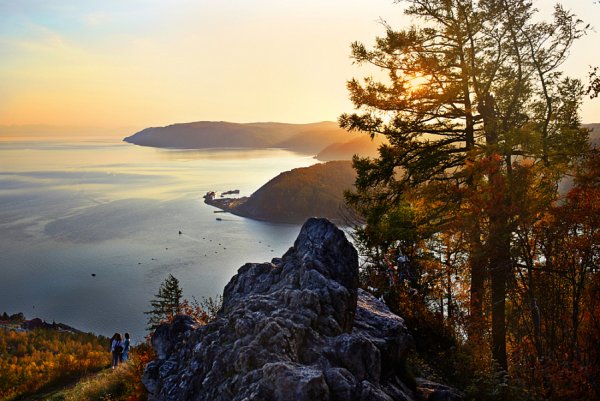 Золотой Утес Байкал