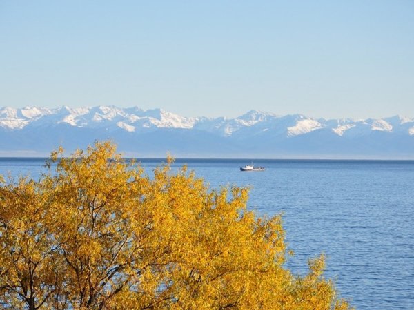 Листвянка Байкал осенью