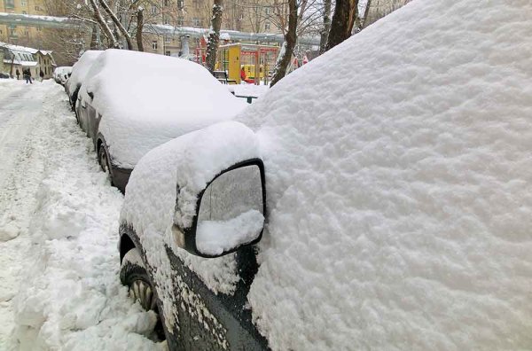 Много снега в Москве