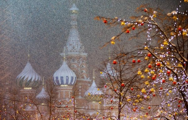 Снег идет Москва