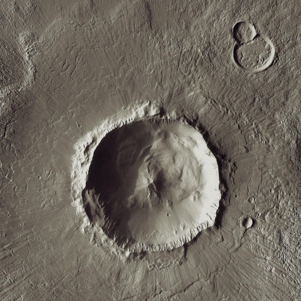 Ударный кратер на Марсе