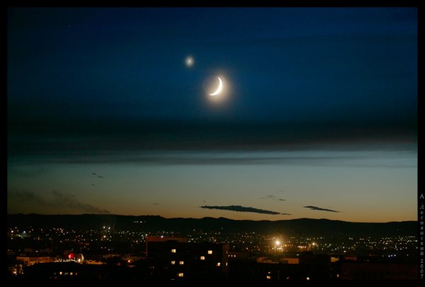 Венера и Луна на небе