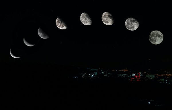 Стареющая Луна