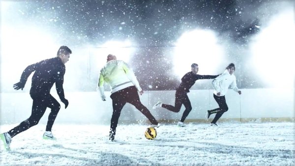 Зимний футбол Мем