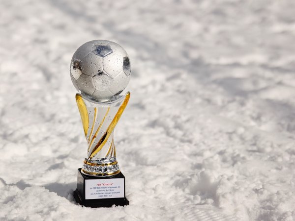 Зимний футбол