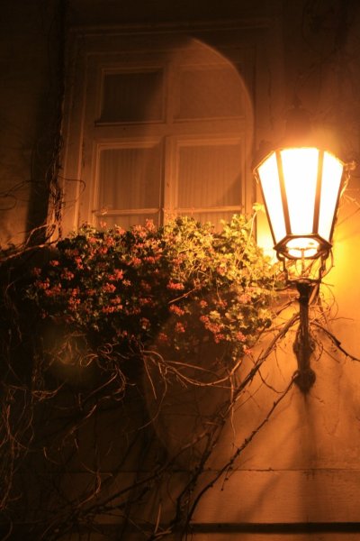 Свет в окне