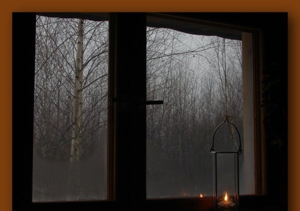 Мрачный вид за окном