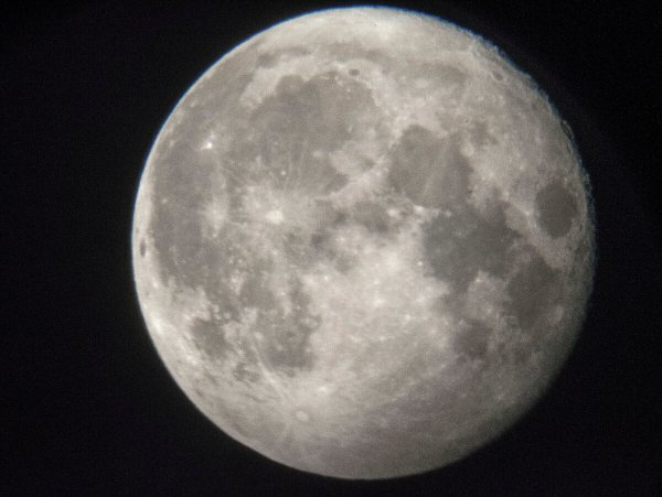 Крупные снимки Луны