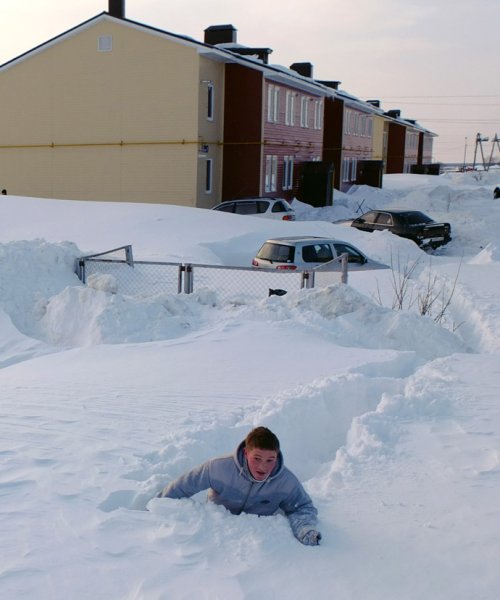 Высокие сугробы