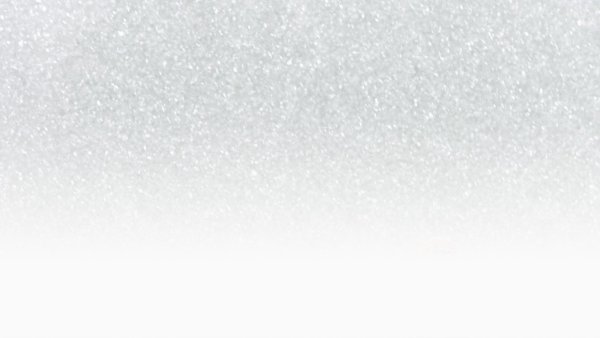 Снег на белом фоне