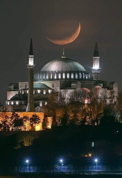 Мечети Турции полумесяц