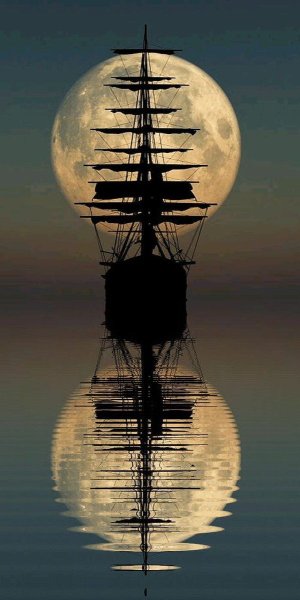 Корабль на Луне