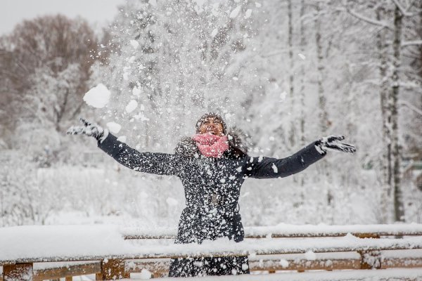 Идёт снежок