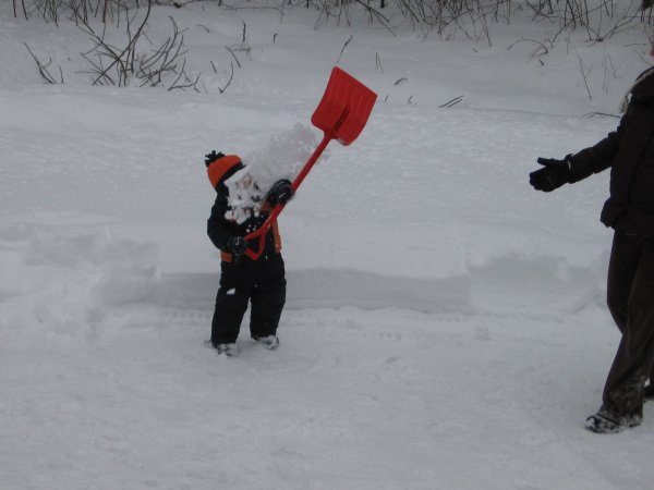 Уборка снега Мем