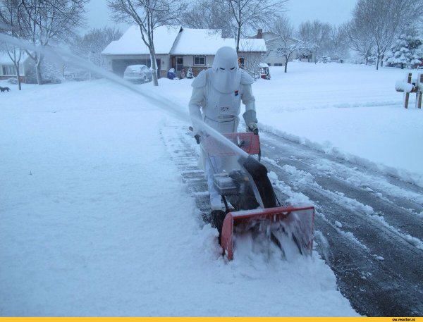 Уборка снега прикольные