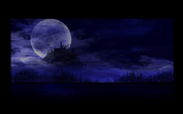 Замок на фоне Луны