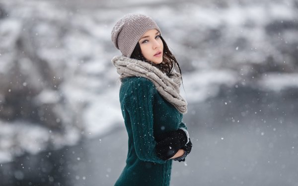 Ангелина Петрова зима