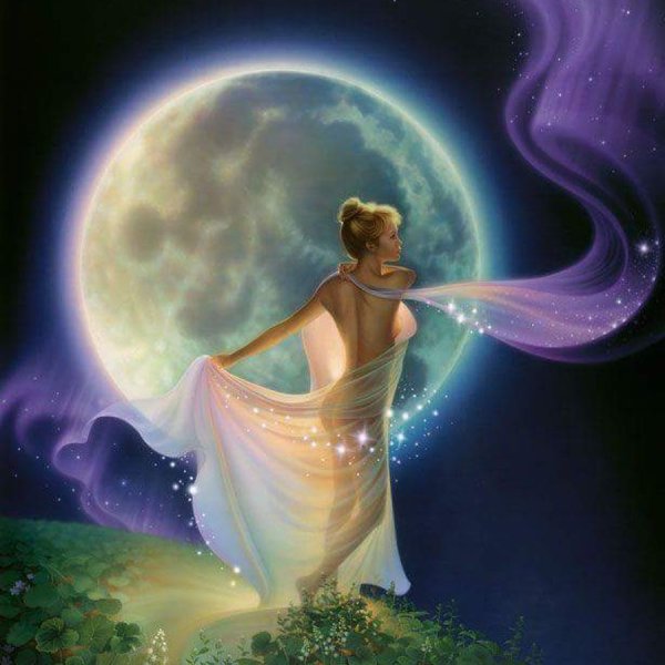 Лунная богиня Викка