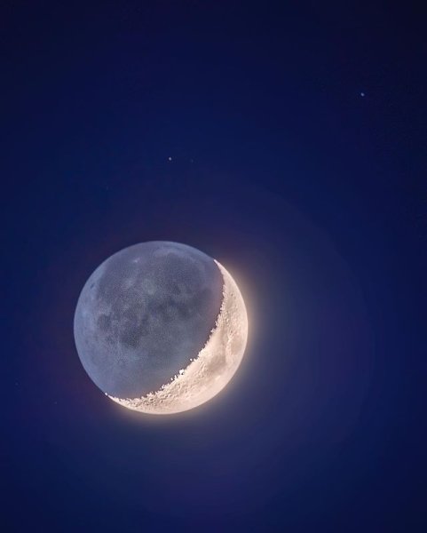 Луна вблизи