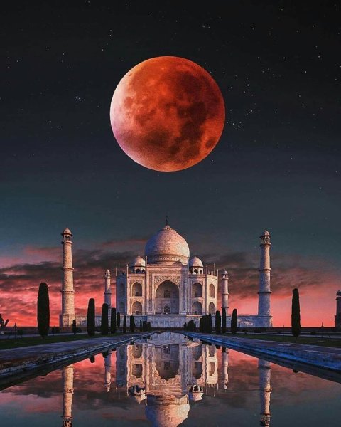 Тадж Махал ночью