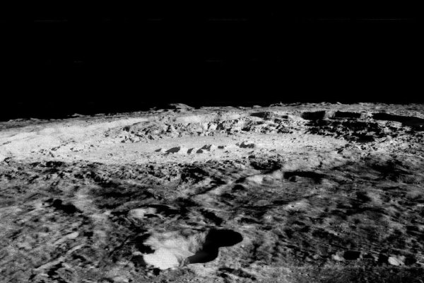 Кратер Коперника на Луне фото