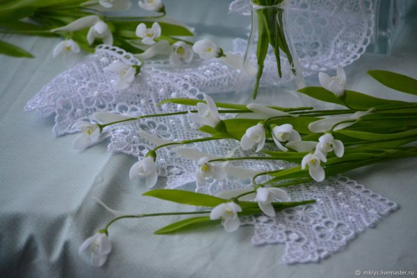 Букетик подснежников и ландышей