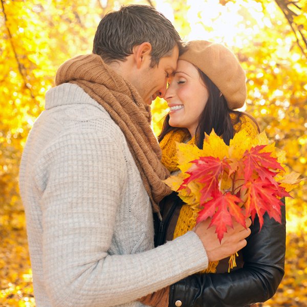 Мужчина и женщина осень