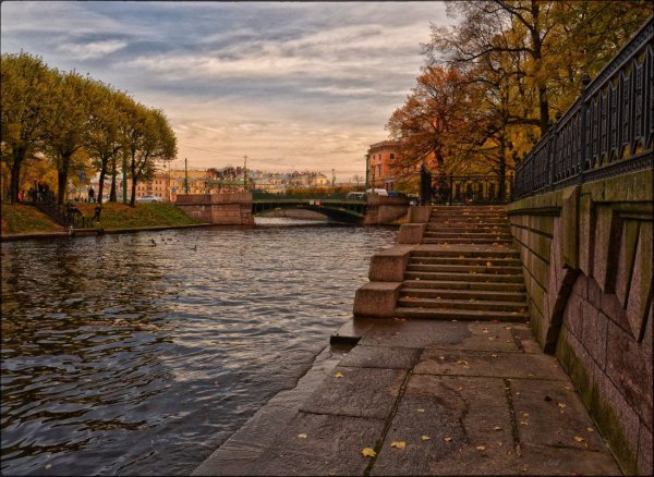 Нева Питер осенью