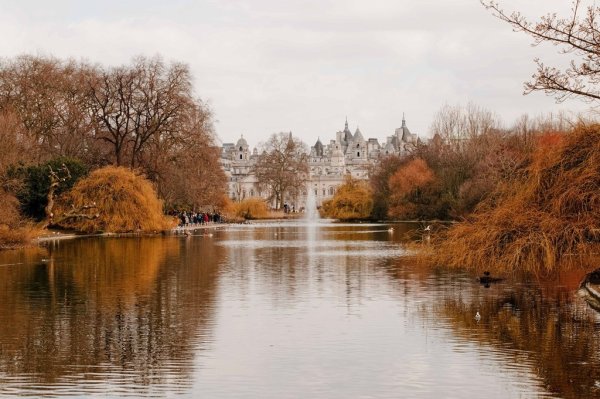 Парк Лондона гайд парк осень