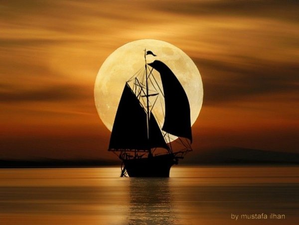 Море Луна корабль