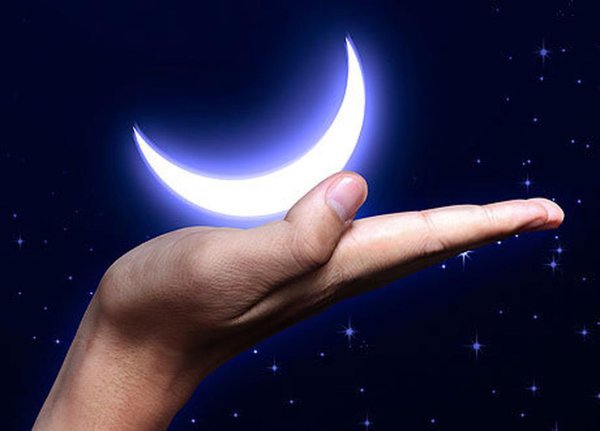 Молодой месяц