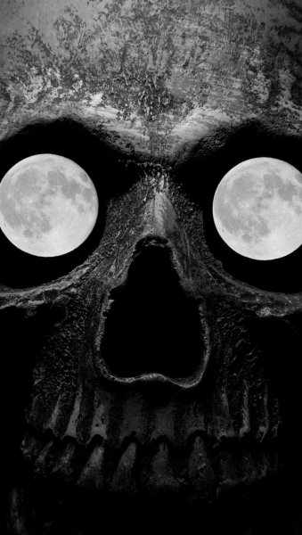 Смерть безумная Луна