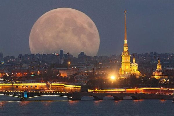 Суперлуние в Питере