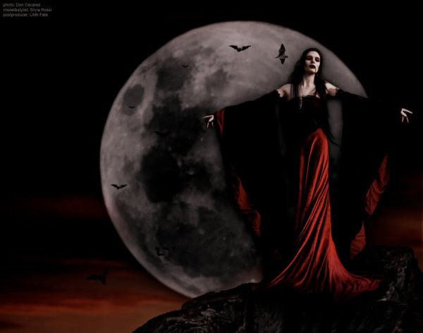 Вампир под луной