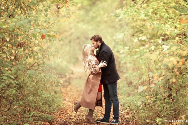 Осенняя лав стори в лесу