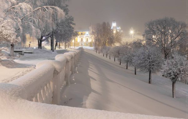 Снег в городе