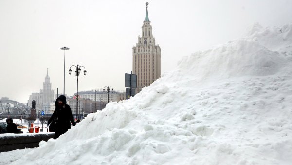Москва снегопад 2021
