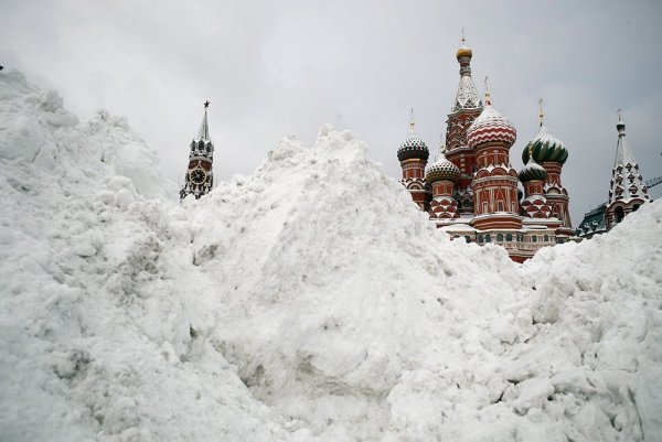 Снежная Москва