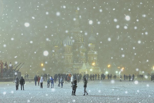 Снег в Москве
