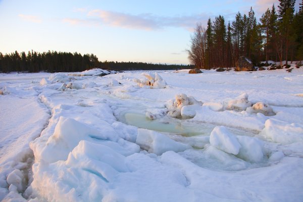 Лед на речке