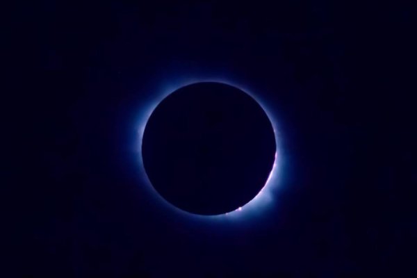 Новолуние темная Луна