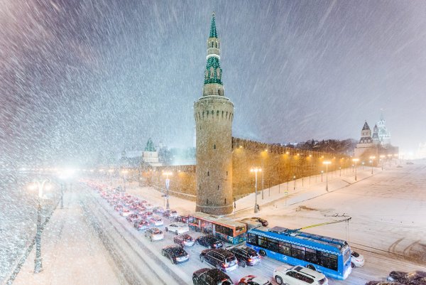 Снежная Москва